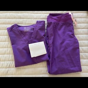 FIGS Ultraviolet Scrubs Set